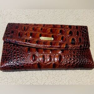 Brahmin Veronica Wallet